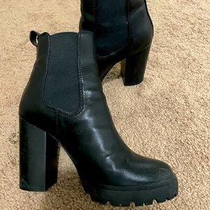 Steve Madden boots